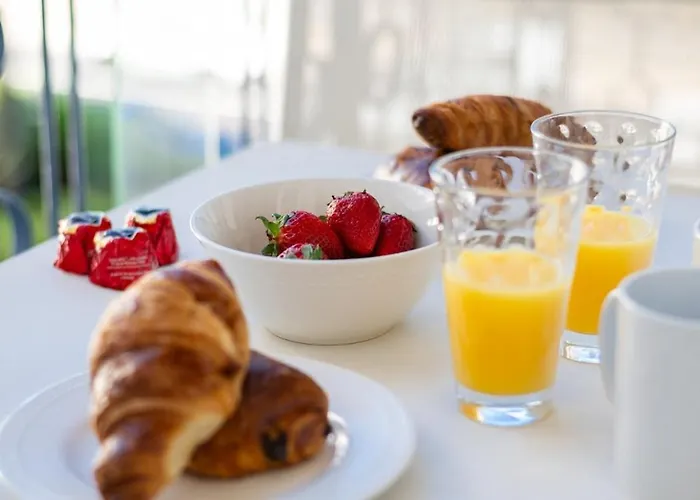 La Piscine - Bord De - Clim - Parking Vue